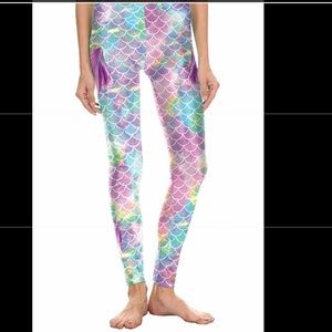 Leggings! 3D Mermaid print. MEDIUM